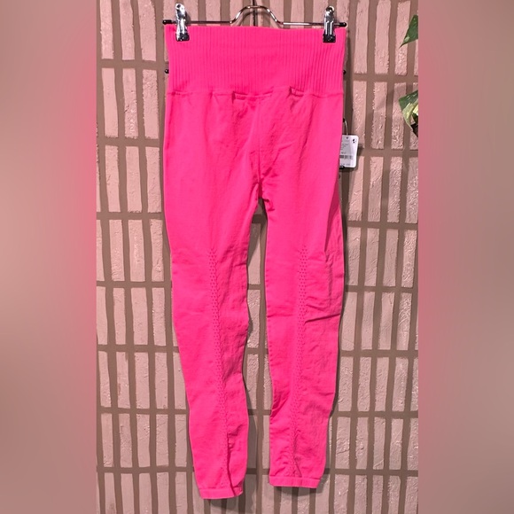 FP Movement seamless leggings SIZE M/L - Picture 5 of 7